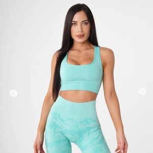 NVGTN sports bra